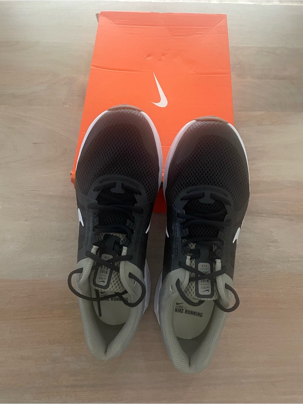 Nike Men’s Black and White Athletic Running Shoes